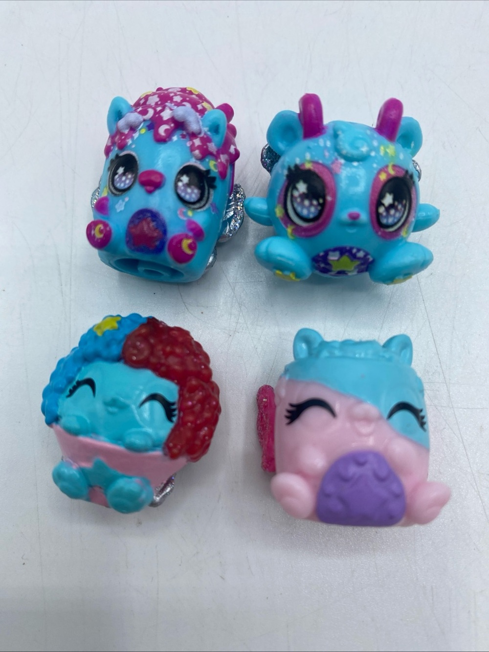 Hatchimals Colleggtibles Cosmic Candy Blue/Pink "Marshmallow Hamster Lot 4 Wings